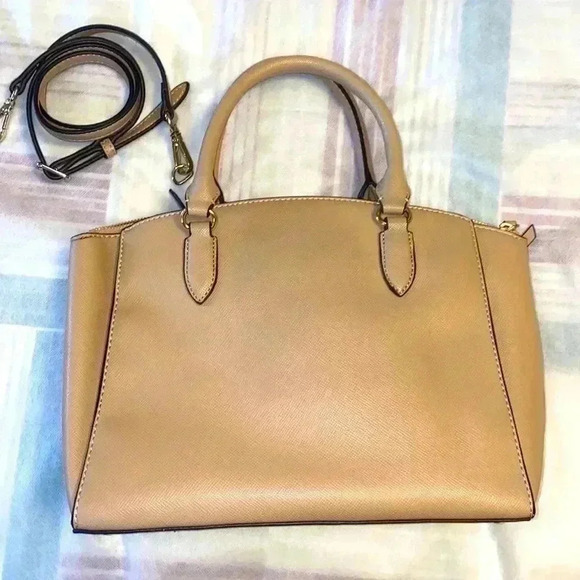 NINE WEST SHOULDER BAG PERFECT CLEAN CONDITION. Has damage , described on video - Picture 4 of 8
